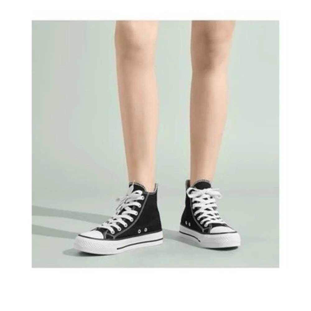HEEZ Women's Sz 8 Fashion Sneakers Lace Up Canvas Sneaker High‎ Top Tennis Shoe